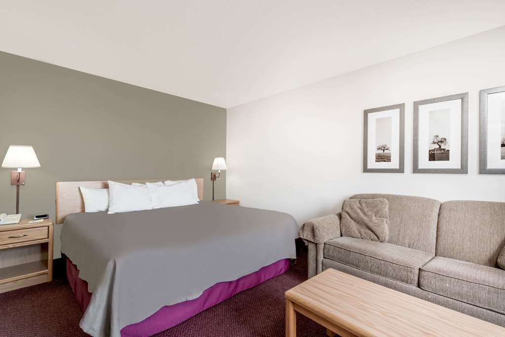 Moose Lake Lodge & Suites Zimmer foto
